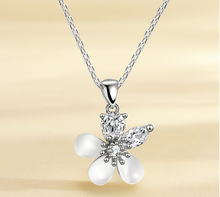 Load image into Gallery viewer, S925 sterling silver diamond opal necklace female clavicle chain plum blossom
