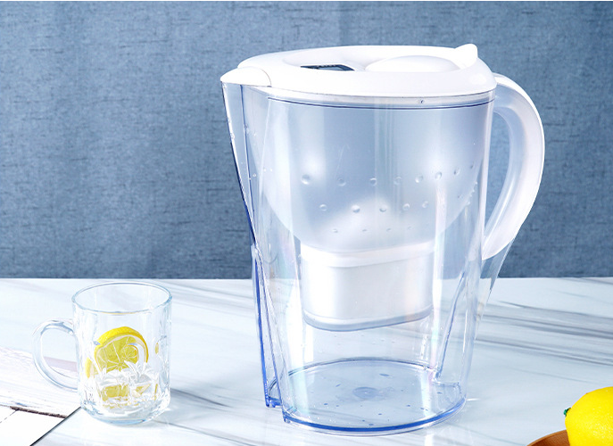 Standard Everyday Water Filter Pitcher, White, Large 10 Cup, 1 Count