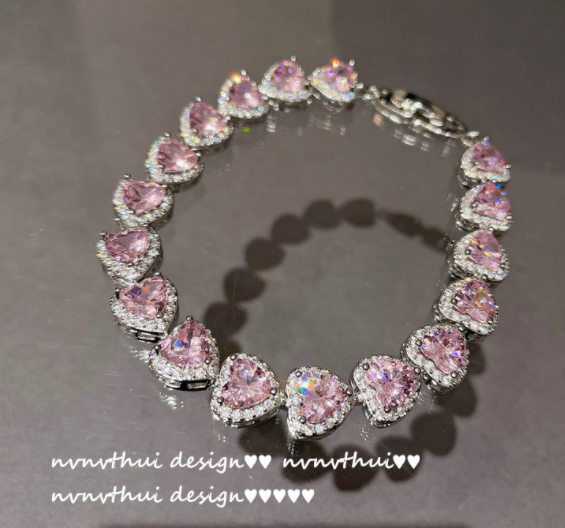 Love gemstone bracelet pink