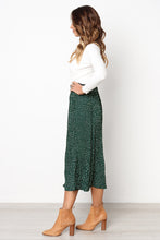 Load image into Gallery viewer, Pleated women&#39;s pleated skirt long skirt
